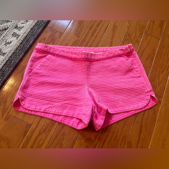 • 5 for 20• Lily Pulitzer Pink Ribbed Low Rise Shorts Women’s Size 2 - Picture 1 of 4